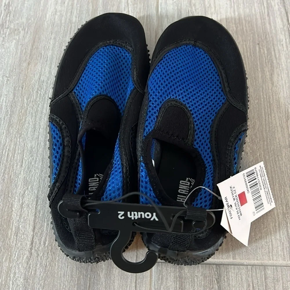 Kids Unisex blue & black water shoes size 2 Youth mesh